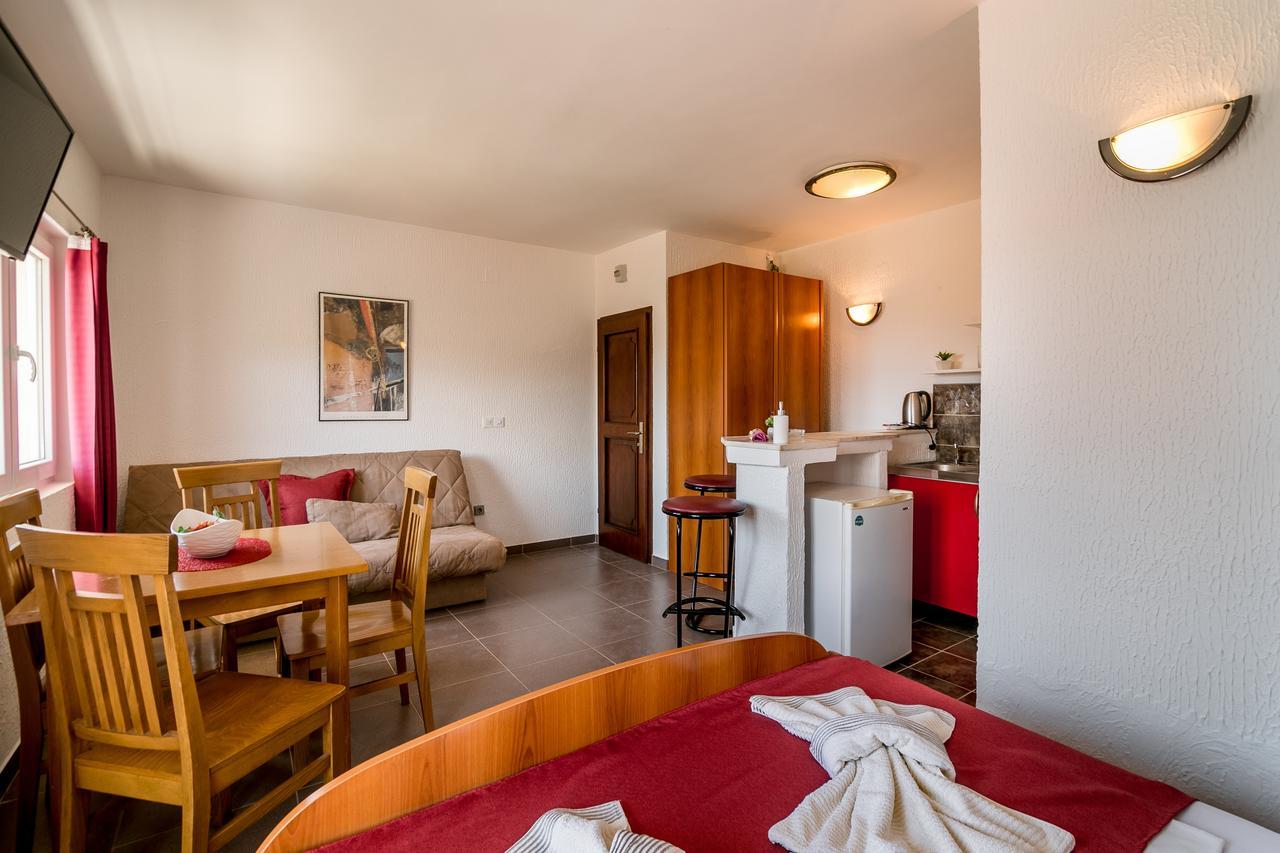 Apartmani Stefanovic Херцег-Нови Экстерьер фото