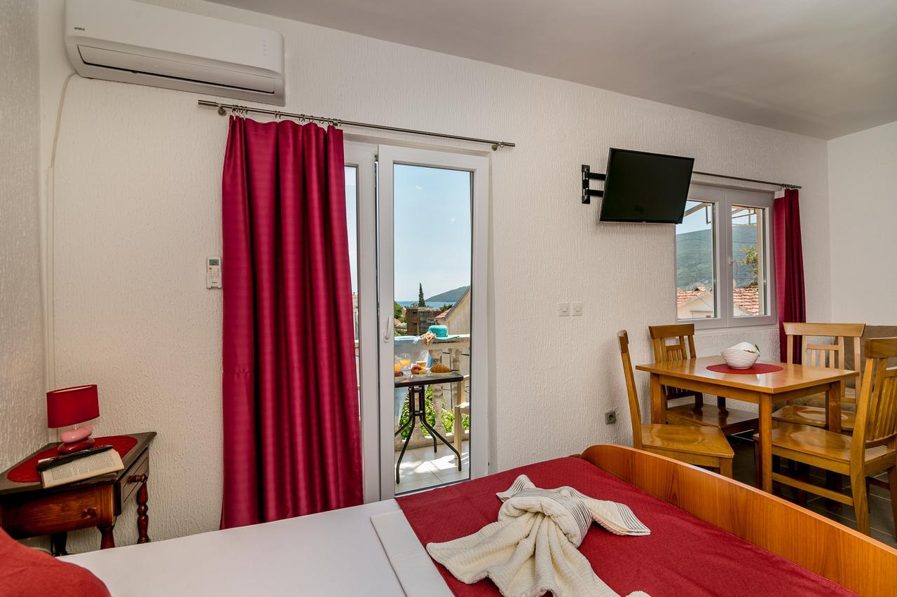 Apartmani Stefanovic Херцег-Нови Экстерьер фото